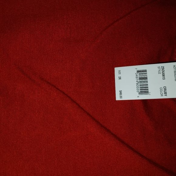 Sweater - Picture 4 of 4